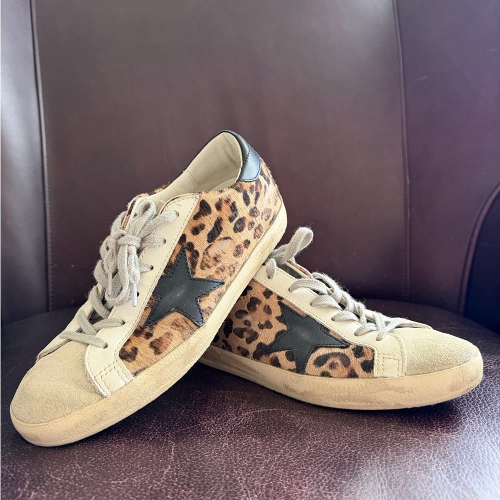 Golden Goose Leopard Print Low-Top Sneakers with Black Star Accent - Beige